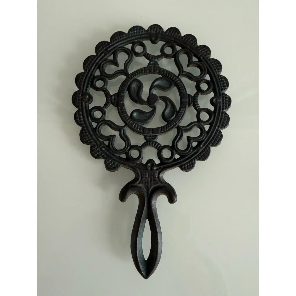 ✿ Vintage Cast Iron Trivet Grape Vine Ornate Wall Decor Rustic Kitchen Art Brend